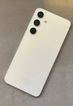 Samsung Galaxy S24 5G 256GB yellow - 3