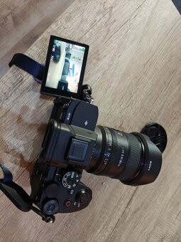 SONY A7 IV + SONY FE 20mm F1.8 G + príslušenstvo (záruka) - 3