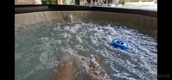 Predám dvojročnú vírivku s nábytkom a krycou plachtou - 3