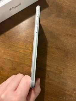 iPhone XR, 64GB, biely - 3