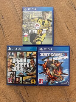 PlayStation 4 Pro 1TB - 3
