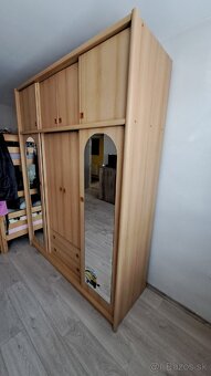 Šatníkova skriňa - 3