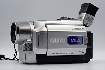 JVC digitalná video kamera - 3