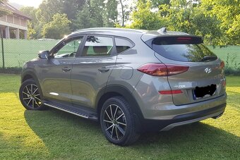 Predám HYUNDAI TUCSON 1.6 Tgdi, benzín 130kw, 4x4 + ťažné - 3