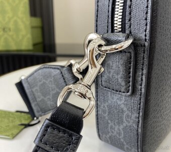 GUCCI GG SUPREME BAG/POUCH - 3