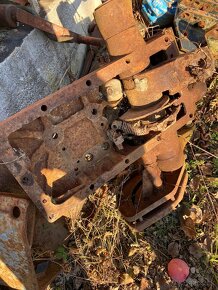Predám hydrauliku na traktor Zetor - 3