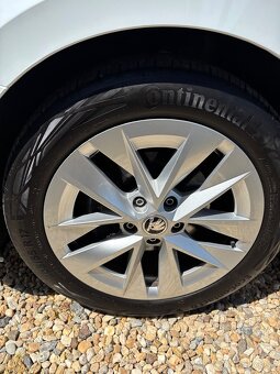 Škoda Octavia Combi 2.0 TDI SCR Style DSG - 3