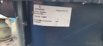 plastová nádoba s kolieskami 240 l - 3