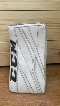 Lapačka a vyrážačka CCM Extreme Flex III - 3