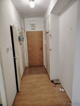 na predaj 2 izbový byt Staré sídlisko Prievidza - 3