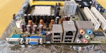 ASUS M2R-FVM/S , socket AM2 , DDR2 - 3