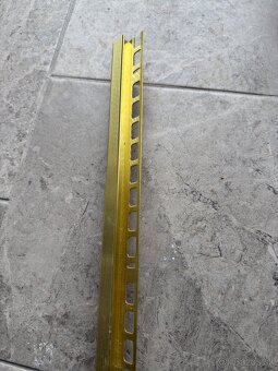 Schodová lišta - mosadzná, 2,5m - 3