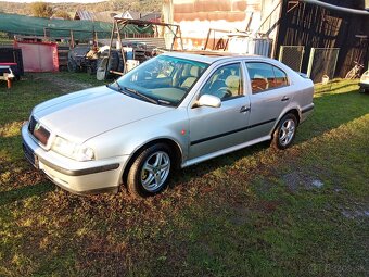Škoda Octavia 1 1.8 benzín - 3