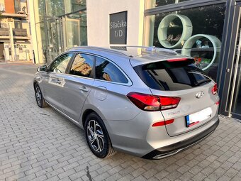 Hyundai i30 CW kombi 1.5i CVVT Family,1.maj. v Záruke - 3