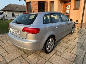 Audi A3 Sportback 3.2 V6, quattro DSG - 3