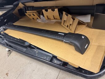 Strešný box Volvo, strešné nosiče čierne THULE WingBar Edge - 3