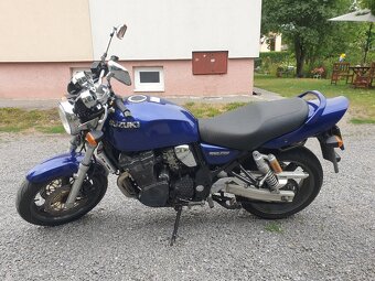Suzuki GSX 750 - 3