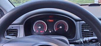 KIA RIO 1.4 71Kw 85tis KM - 3
