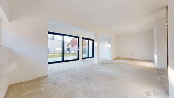 Moderný dvojpodlažný holodom 5i rodinného domu v Jarovciach - 3