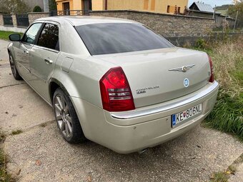 Chrysler 300 C - 3