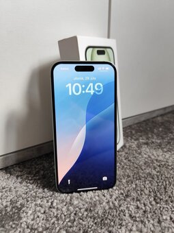 iPhone 15 128GB - 3
