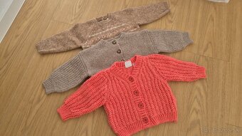 Dievcenske svetriky Zara - 3