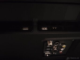 Predám LED 4K Smart tv JVC 50palcov - 3