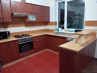 Kuchynská linka - 3