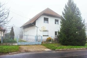 PEKNÝ POSCHODOVÝ RODINNÝ DOM - 3