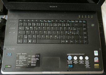 SONY VAIO VGN-AR71L - 3