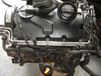 motor, blok, ventil, hlava, vstrek 1.9 tdi 77kw octavia 2 - 3