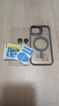 Predám kryt na Iphone 15 - 3