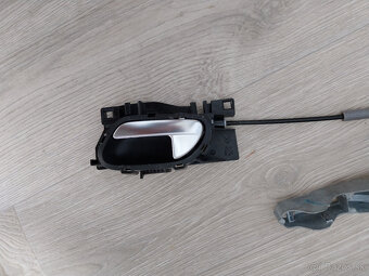 Zamka do dveri na Peugeot 208 - 3