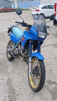 Honda NX 650 Dominator - 3