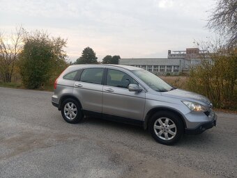 Predám Honda CR-V 2.2 -CDTi. - 3