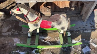 Retro hojdací kôň - 3