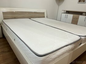 Manželská postel s nočnými stolíkmi - 3