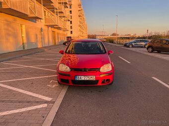 Volkswagen Golf Mk5 - 3