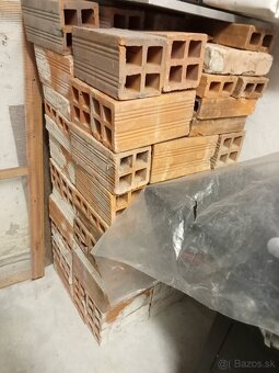 Staršie tehly. - 3