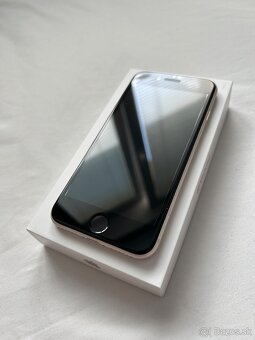 iPhone SE 2022, 128GB - 3