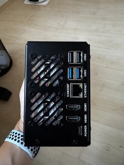 Raspberry Pi 5 8GB + Pironman 5 Max Case - 3
