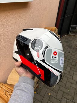 Predám nepoužitú priblu/helmu - 3