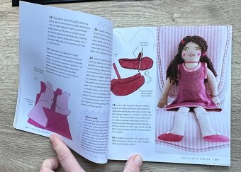 KNIHA Šijeme hračky Kate Haxell za 3EUR - 3