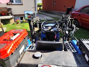 ISEKI LANDHOPE 205 - 3