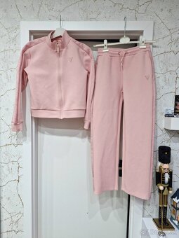 NOVE Guess teplakova a fitness suprava XS, XS/S - 3