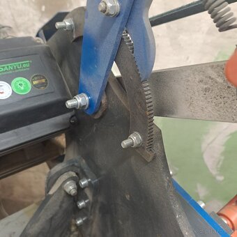 Bruska na vyrobu cepeli - 3