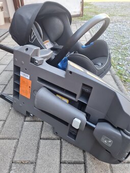 BMW autosedačka +základňa - 3