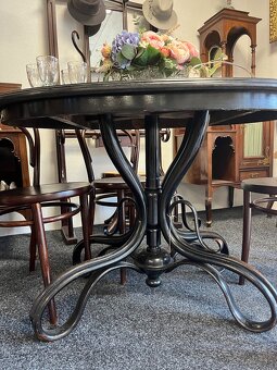 Čierny stôl Thonet - 3