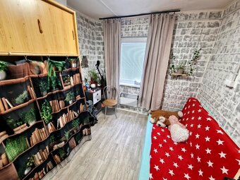 Čiastočne rekonštruovaný rodinný dom vo Veľkých Kosihách - 3