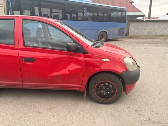 Toyota Yaris 5Dverová 1,0/50kw R.V. 2002 - 3